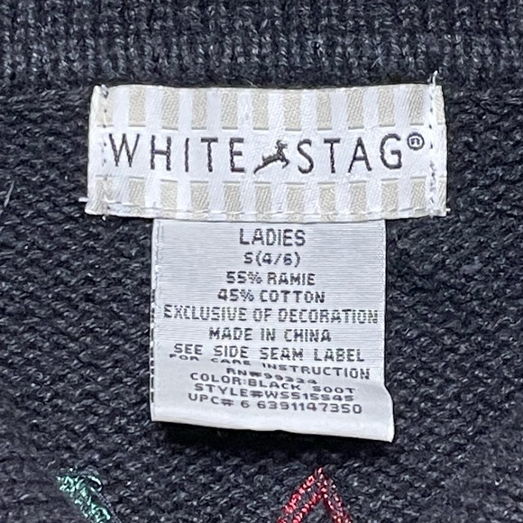 White Stag Poinsettia Zip Up Christmas Vest - Size: Small 4-6 - Picture 6 of 6